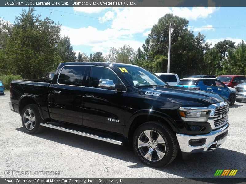 Diamond Black Crystal Pearl / Black 2019 Ram 1500 Laramie Crew Cab