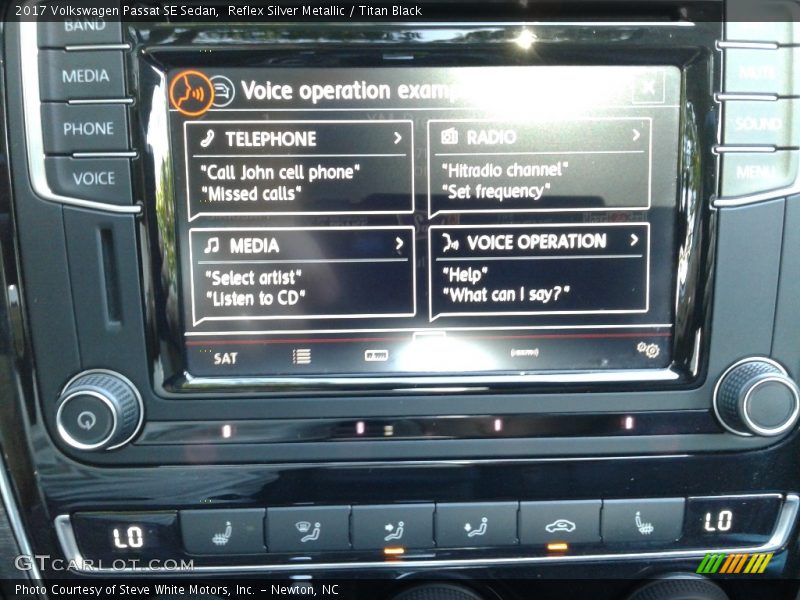Reflex Silver Metallic / Titan Black 2017 Volkswagen Passat SE Sedan
