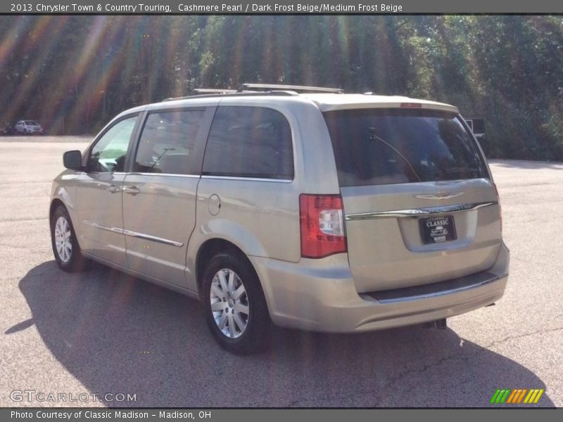 Cashmere Pearl / Dark Frost Beige/Medium Frost Beige 2013 Chrysler Town & Country Touring