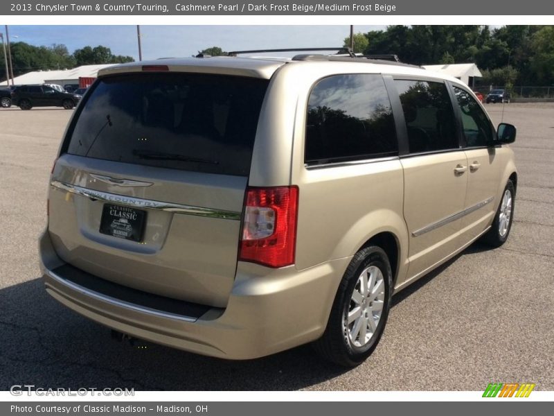 Cashmere Pearl / Dark Frost Beige/Medium Frost Beige 2013 Chrysler Town & Country Touring