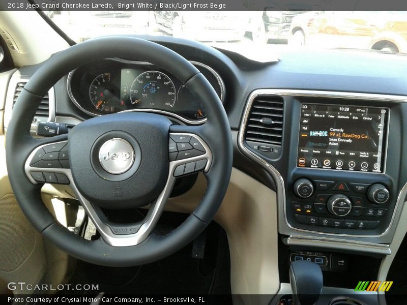 Bright White / Black/Light Frost Beige 2018 Jeep Grand Cherokee Laredo