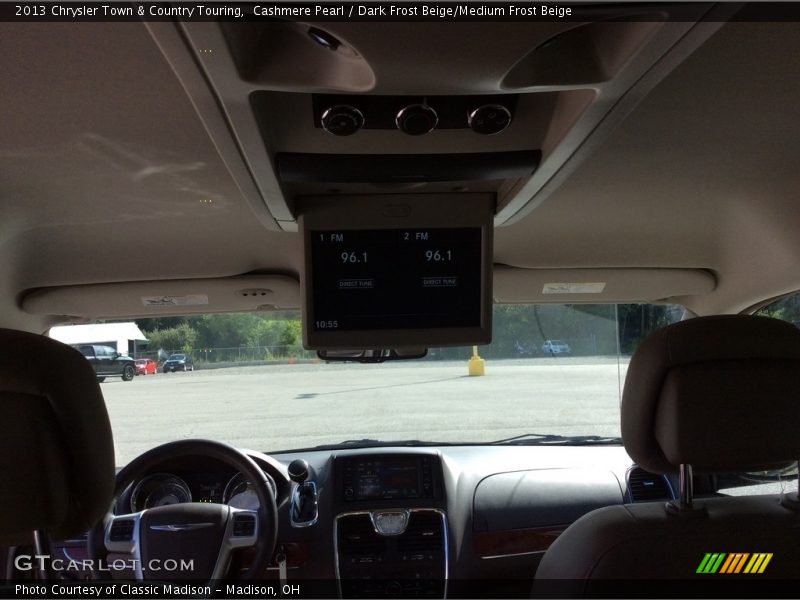 Cashmere Pearl / Dark Frost Beige/Medium Frost Beige 2013 Chrysler Town & Country Touring