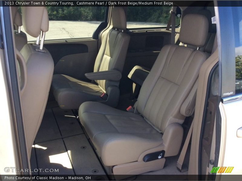 Cashmere Pearl / Dark Frost Beige/Medium Frost Beige 2013 Chrysler Town & Country Touring