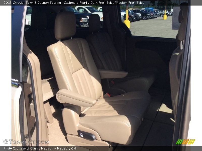 Cashmere Pearl / Dark Frost Beige/Medium Frost Beige 2013 Chrysler Town & Country Touring