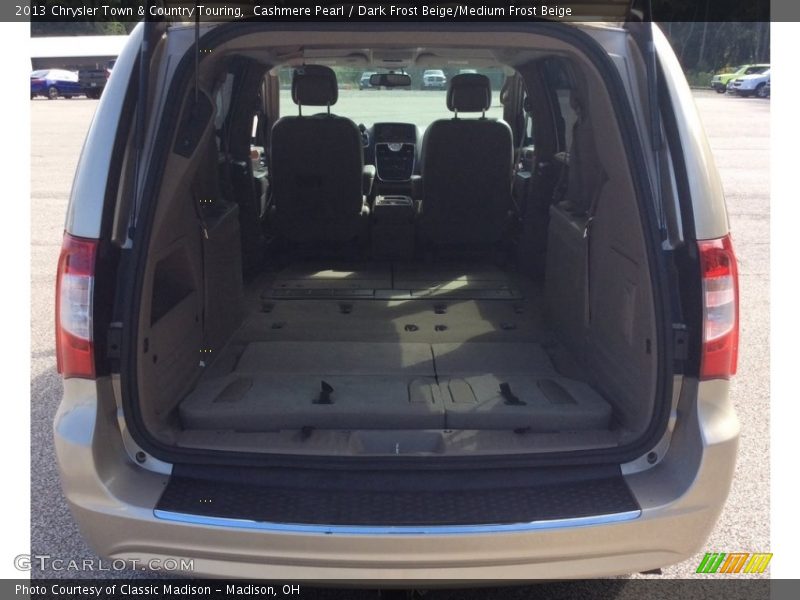 Cashmere Pearl / Dark Frost Beige/Medium Frost Beige 2013 Chrysler Town & Country Touring