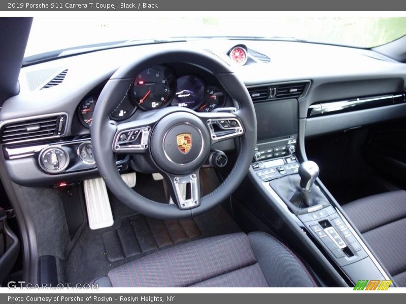 Dashboard of 2019 911 Carrera T Coupe