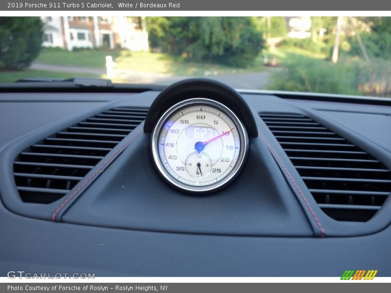  2019 911 Turbo S Cabriolet Turbo S Cabriolet Gauges