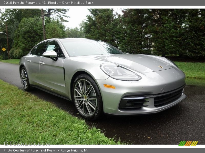 Rhodium Silver Metallic / Black 2018 Porsche Panamera 4S