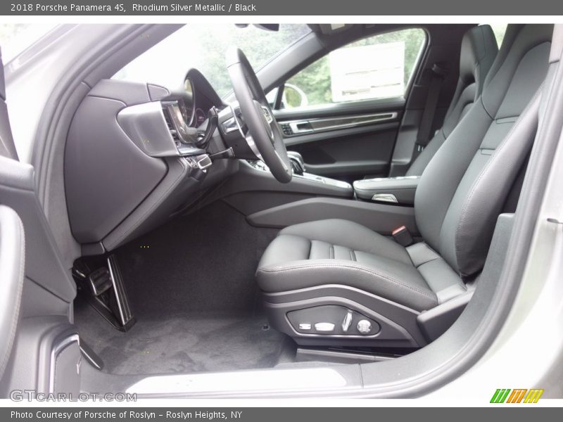 Front Seat of 2018 Panamera 4S