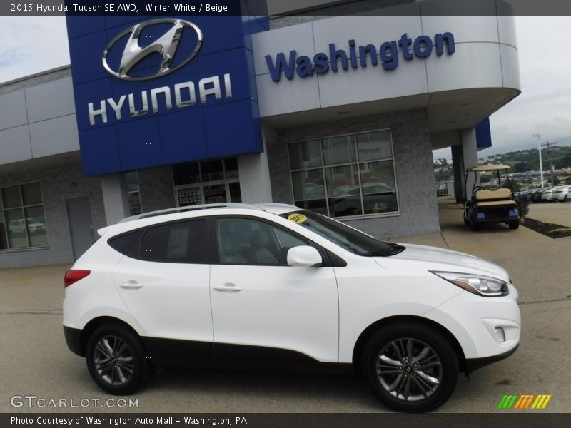 Winter White / Beige 2015 Hyundai Tucson SE AWD
