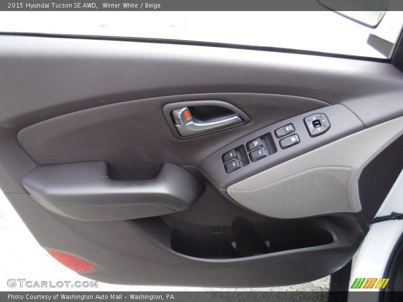 Winter White / Beige 2015 Hyundai Tucson SE AWD