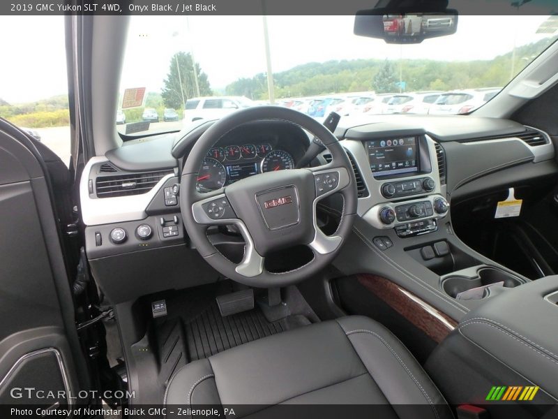Onyx Black / Jet Black 2019 GMC Yukon SLT 4WD