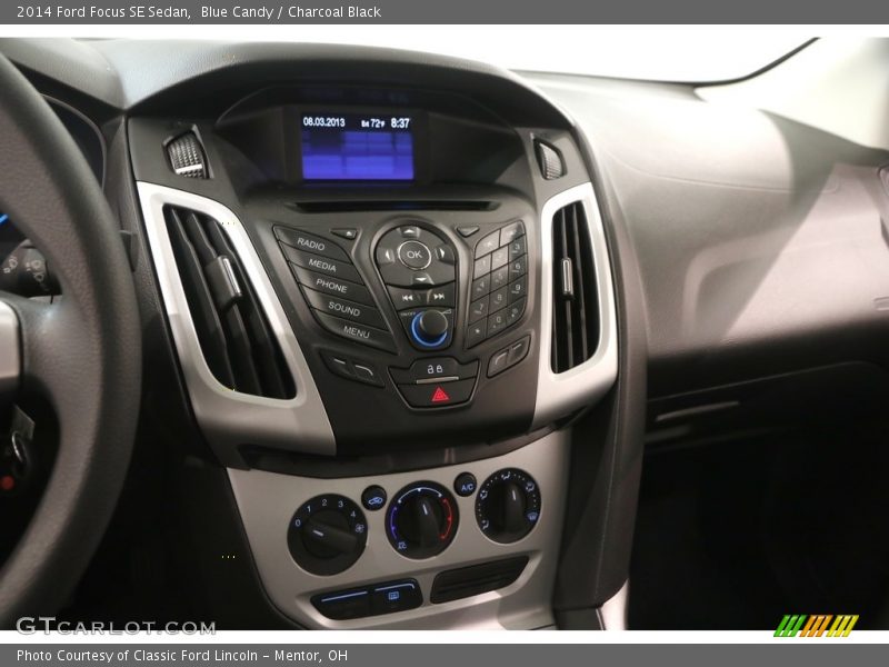 Blue Candy / Charcoal Black 2014 Ford Focus SE Sedan