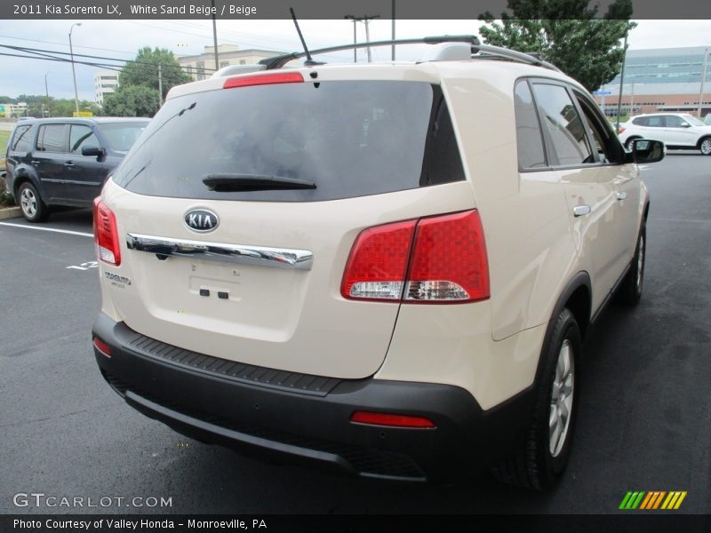 White Sand Beige / Beige 2011 Kia Sorento LX