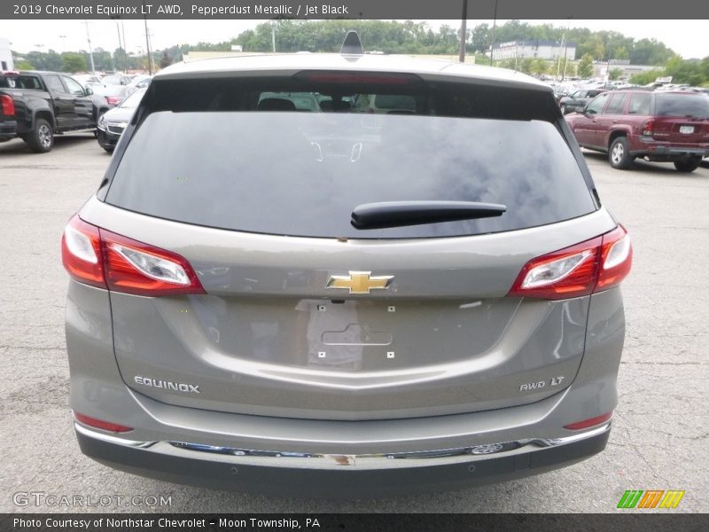 Pepperdust Metallic / Jet Black 2019 Chevrolet Equinox LT AWD