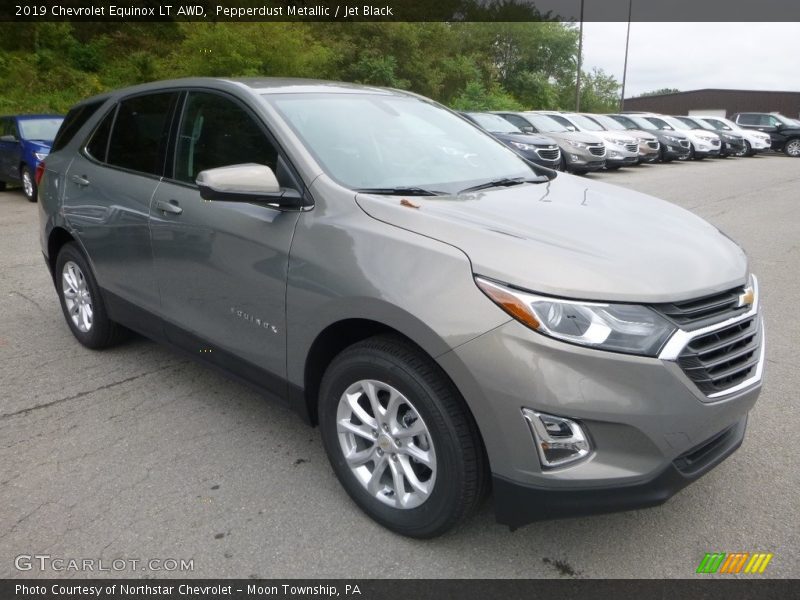 Pepperdust Metallic / Jet Black 2019 Chevrolet Equinox LT AWD