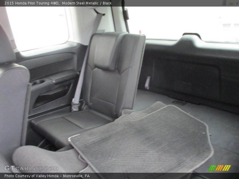 Modern Steel Metallic / Black 2015 Honda Pilot Touring 4WD