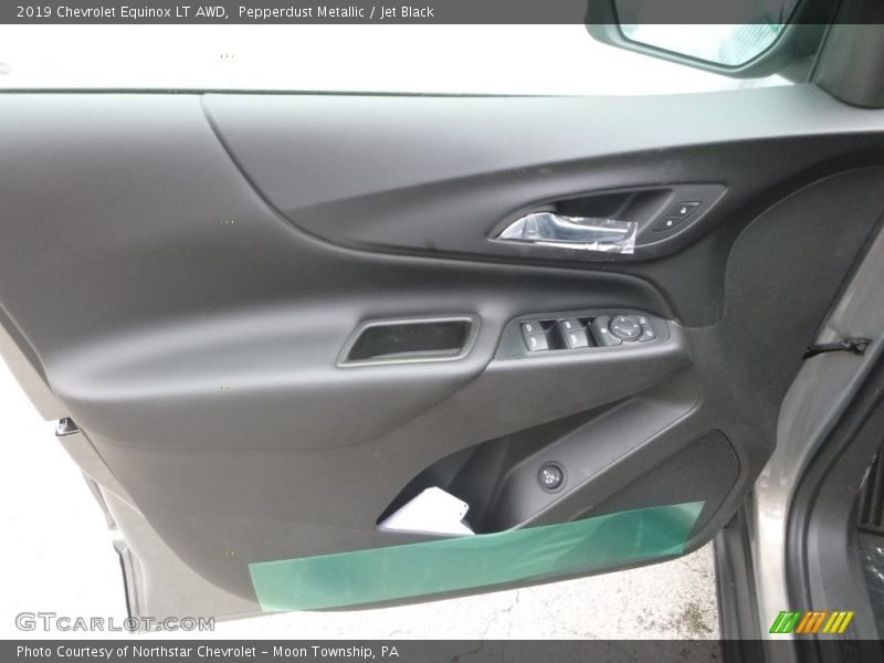 Pepperdust Metallic / Jet Black 2019 Chevrolet Equinox LT AWD
