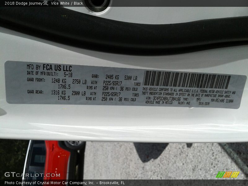 Vice White / Black 2018 Dodge Journey SE