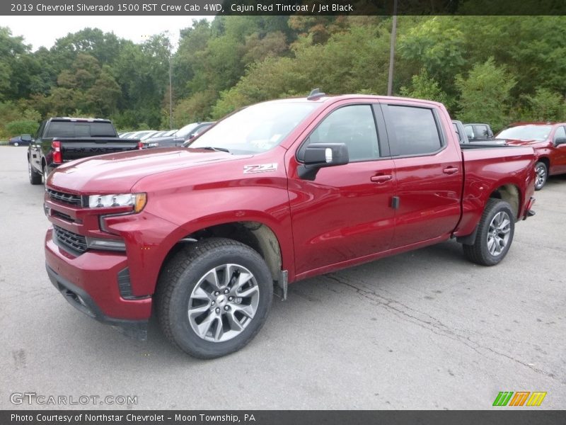 Front 3/4 View of 2019 Silverado 1500 RST Crew Cab 4WD