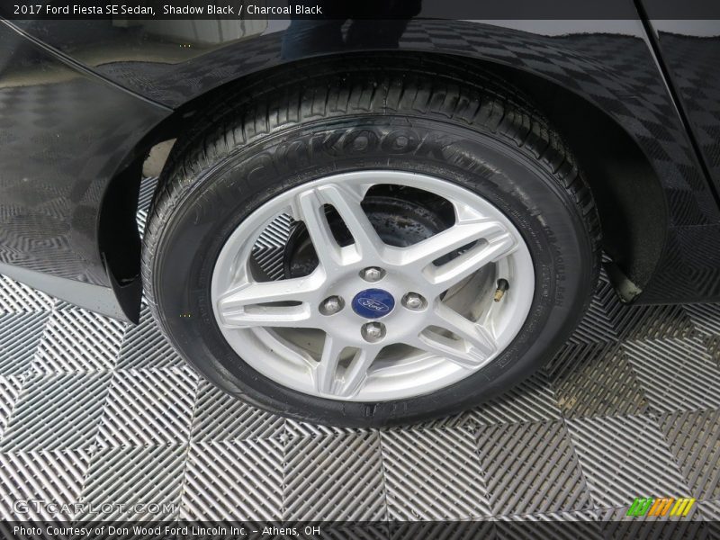 Shadow Black / Charcoal Black 2017 Ford Fiesta SE Sedan