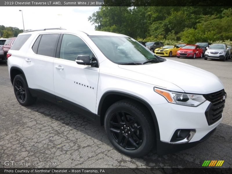 Summit White / Jet Black 2019 Chevrolet Traverse LT AWD