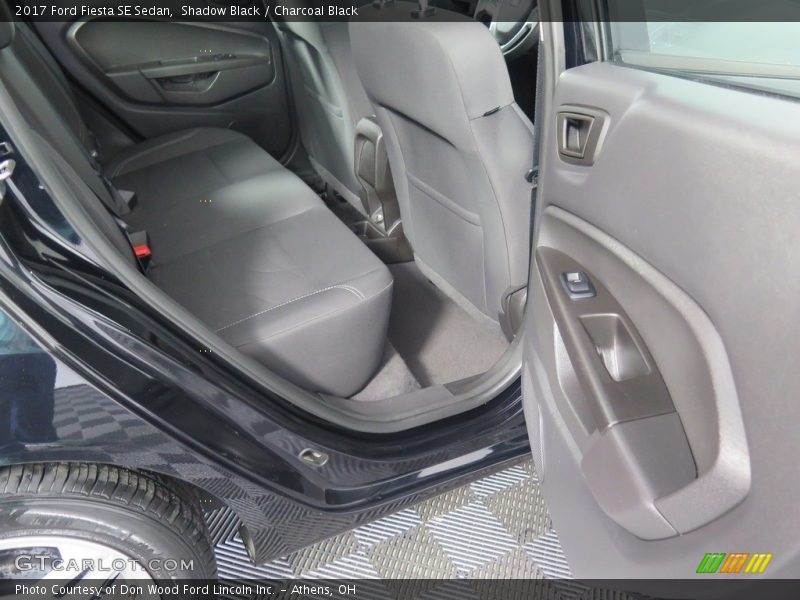 Shadow Black / Charcoal Black 2017 Ford Fiesta SE Sedan