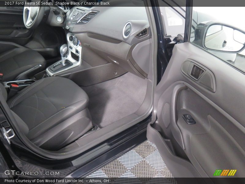 Shadow Black / Charcoal Black 2017 Ford Fiesta SE Sedan