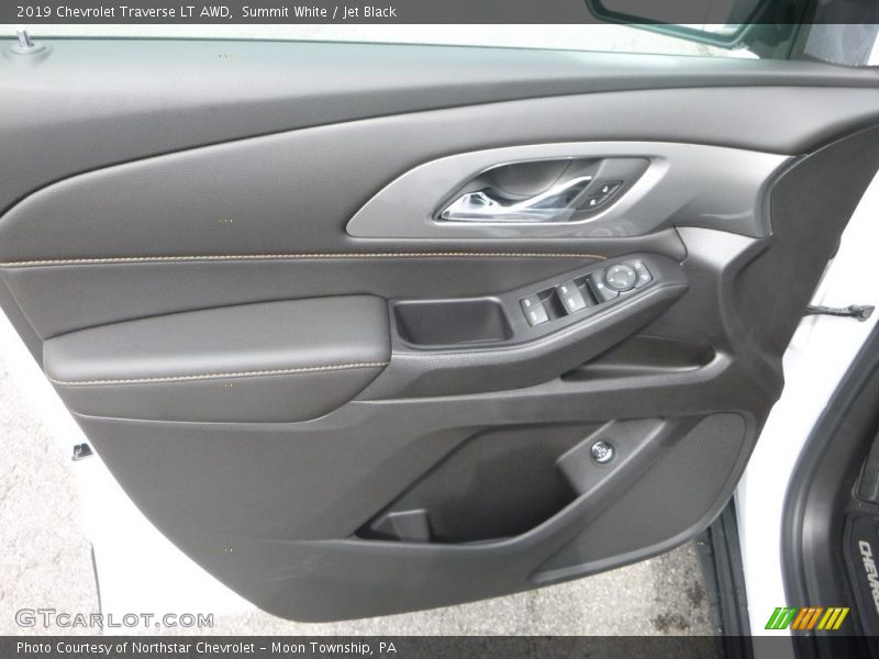 Summit White / Jet Black 2019 Chevrolet Traverse LT AWD