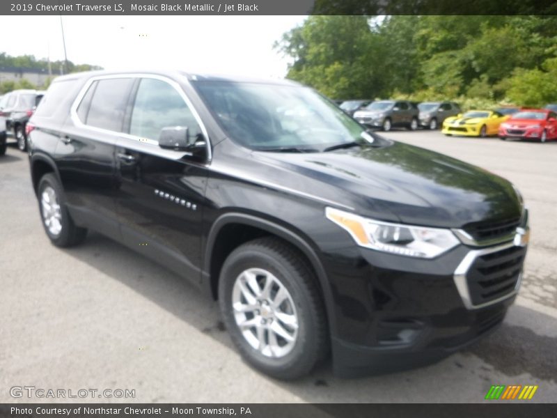 Mosaic Black Metallic / Jet Black 2019 Chevrolet Traverse LS