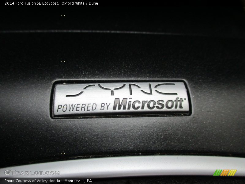 Oxford White / Dune 2014 Ford Fusion SE EcoBoost