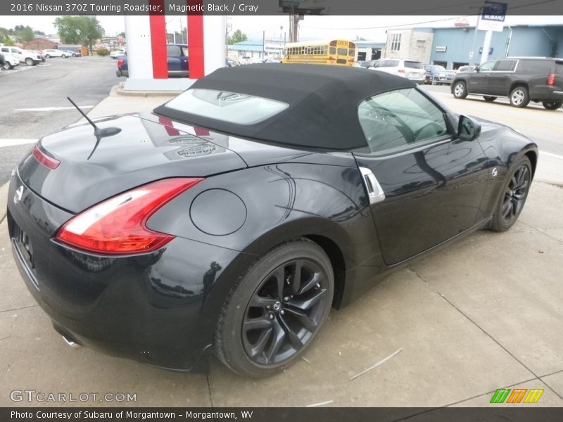 Magnetic Black / Gray 2016 Nissan 370Z Touring Roadster