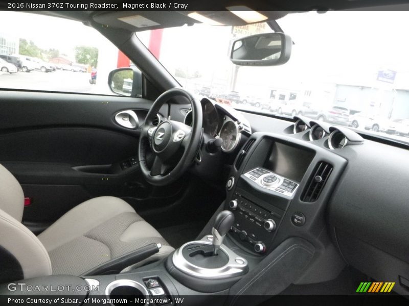 Magnetic Black / Gray 2016 Nissan 370Z Touring Roadster