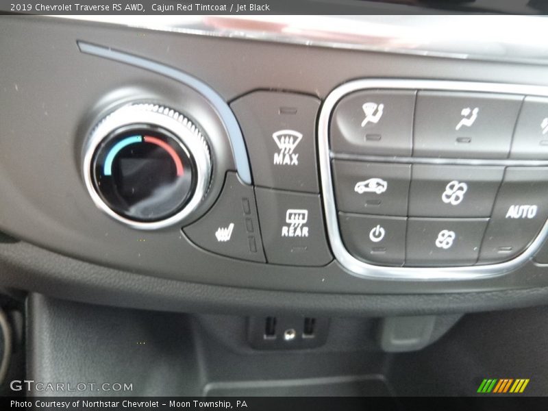 Cajun Red Tintcoat / Jet Black 2019 Chevrolet Traverse RS AWD