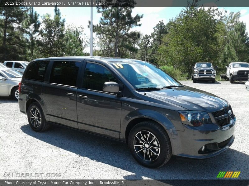 Granite Pearl / Black 2019 Dodge Grand Caravan SXT