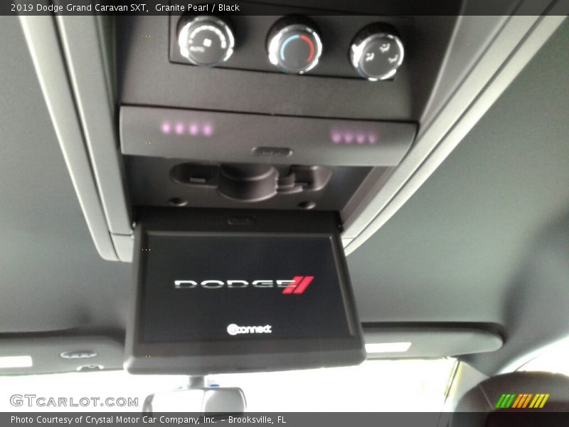 Granite Pearl / Black 2019 Dodge Grand Caravan SXT
