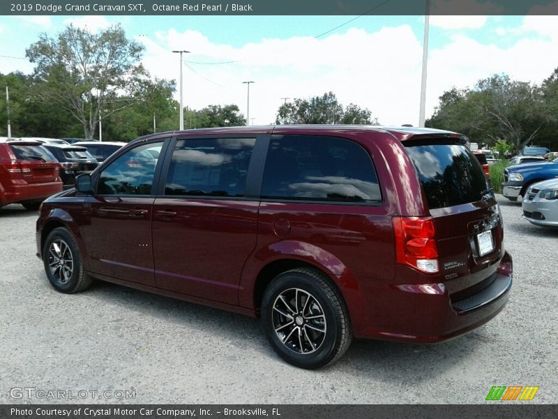 Octane Red Pearl / Black 2019 Dodge Grand Caravan SXT