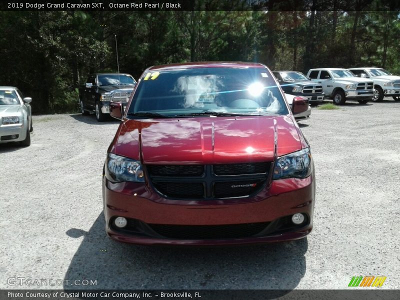 Octane Red Pearl / Black 2019 Dodge Grand Caravan SXT