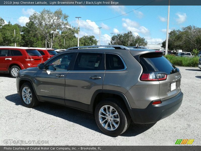 Light Brownstone Pearl / Black/Light Frost Beige 2019 Jeep Cherokee Latitude
