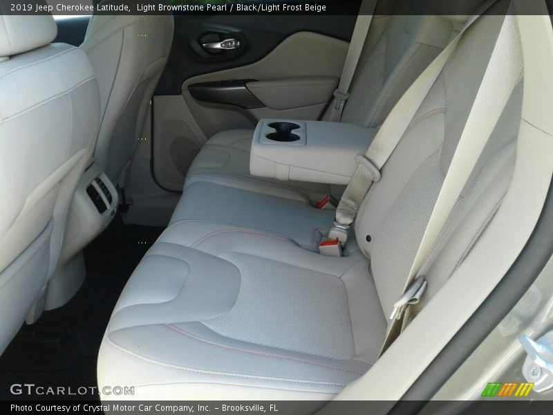 Light Brownstone Pearl / Black/Light Frost Beige 2019 Jeep Cherokee Latitude