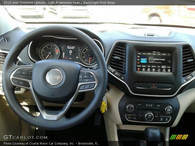 Light Brownstone Pearl / Black/Light Frost Beige 2019 Jeep Cherokee Latitude