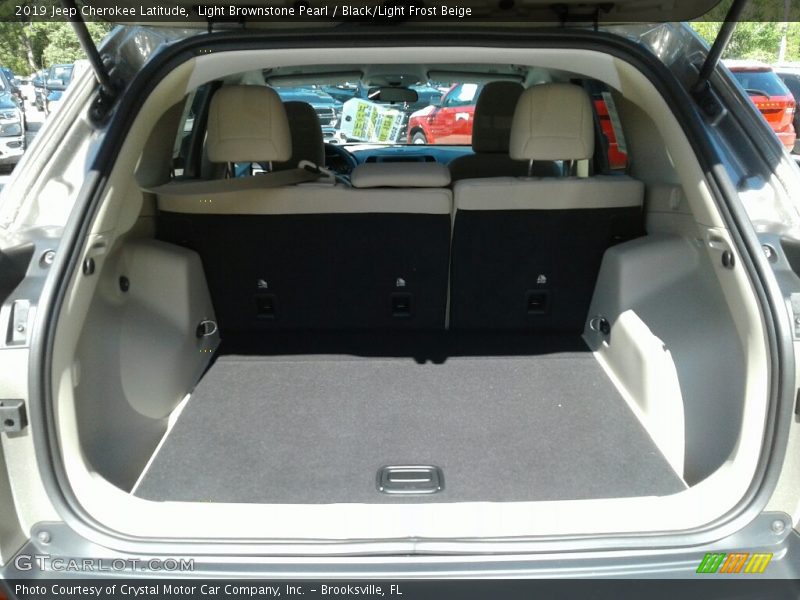 Light Brownstone Pearl / Black/Light Frost Beige 2019 Jeep Cherokee Latitude
