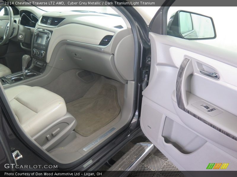 Cyber Grey Metallic / Dark Titanium/Light Titanium 2014 Chevrolet Traverse LTZ AWD