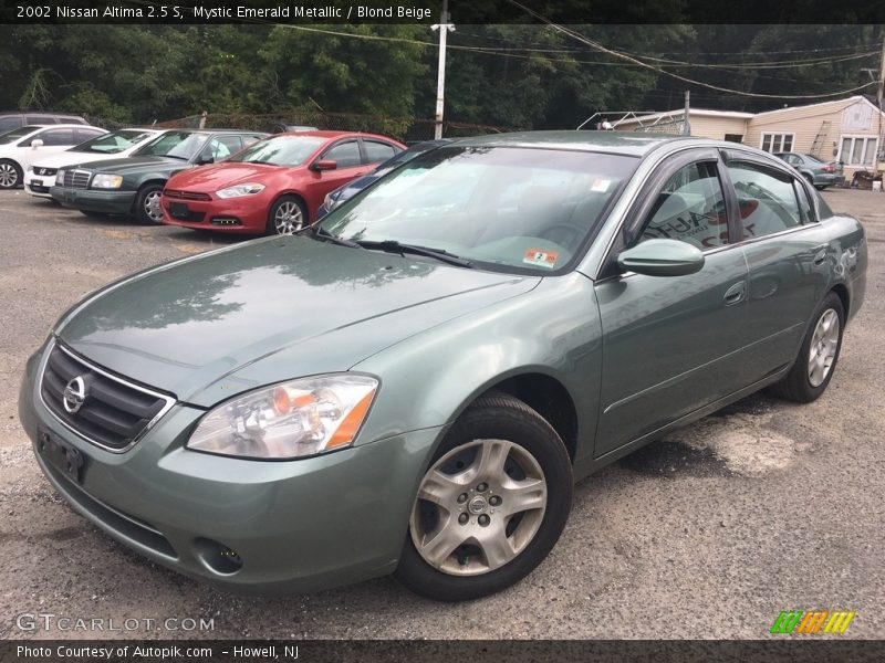 Mystic Emerald Metallic / Blond Beige 2002 Nissan Altima 2.5 S