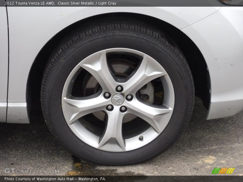 Classic Silver Metallic / Light Gray 2012 Toyota Venza LE AWD