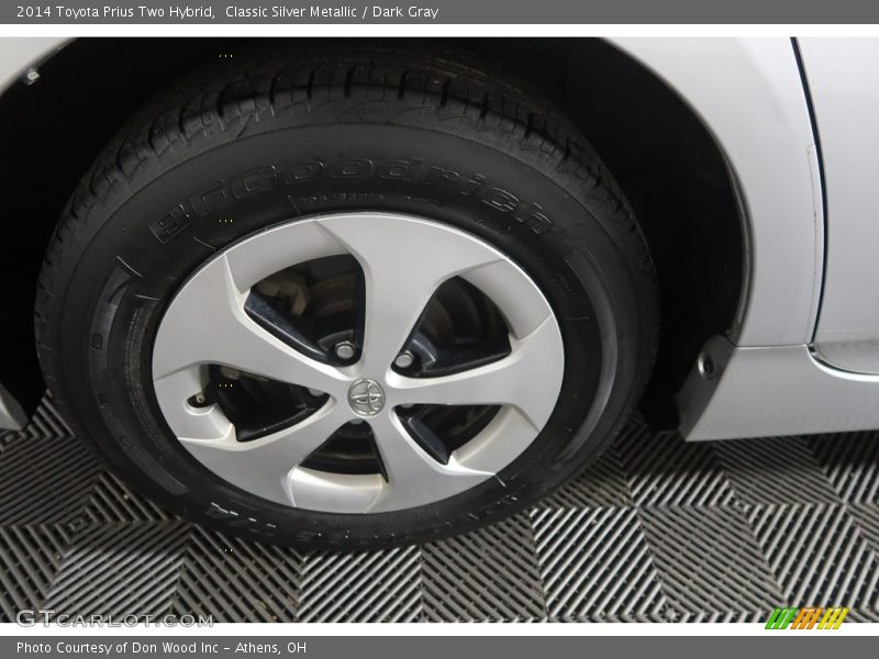 Classic Silver Metallic / Dark Gray 2014 Toyota Prius Two Hybrid