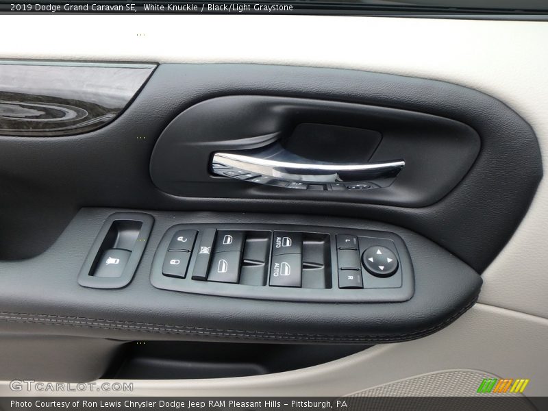 White Knuckle / Black/Light Graystone 2019 Dodge Grand Caravan SE