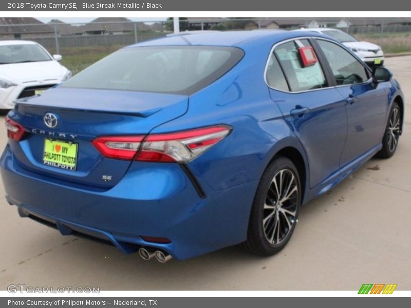 Blue Streak Metallic / Black 2018 Toyota Camry SE