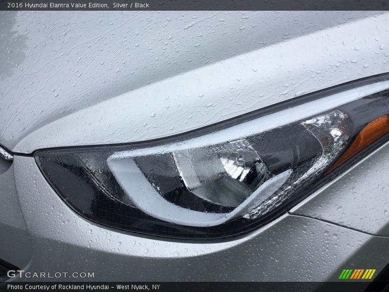 Silver / Black 2016 Hyundai Elantra Value Edition