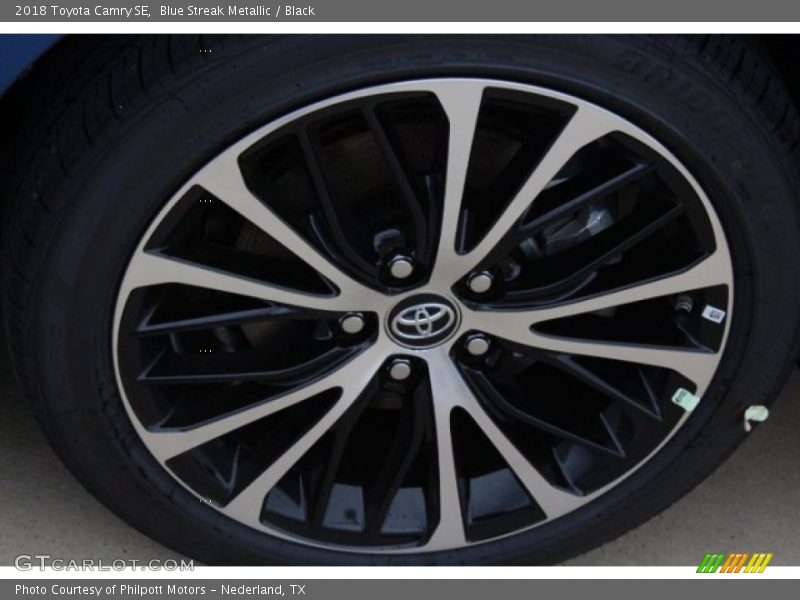 Blue Streak Metallic / Black 2018 Toyota Camry SE
